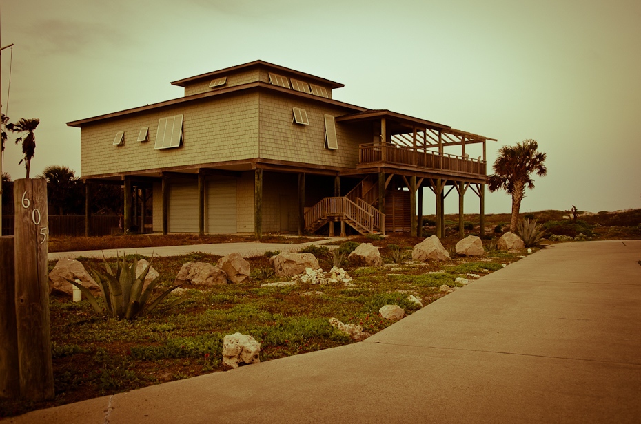  Port Aransas Polyesterday Nikon D7000 AF-S Nikkor 70-200mm f/2.8G Texas 0 Dom dom dzielnica nieruchomość drewno majątek okno budynek krajobraz niebo