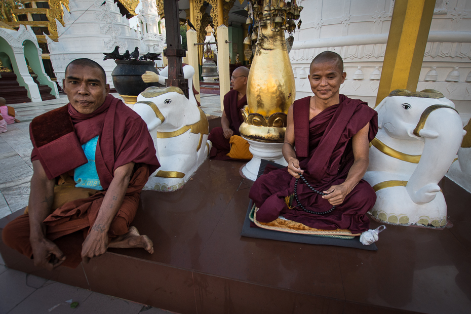  Mnisi Ludzie Nikon D7200 Sigma 10-20mm f/3.5 HSM 0 Myanmar świątynia