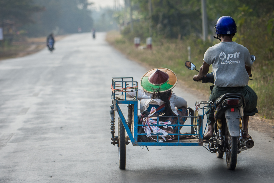  Street drodze Nikon D7200 AF-S Nikkor 70-200mm f/2.8G 0 Myanmar pojazd lądowy pojazd pojazd silnikowy motocykl transport rodzaj transportu akcesoria rowerowe samochód Droga rower