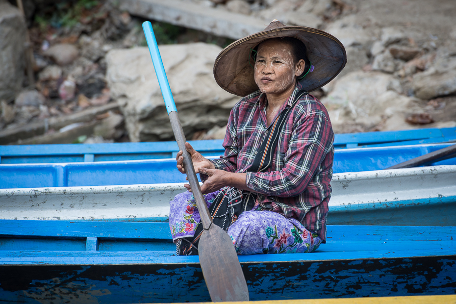  Wioślarka Ludzie Nikon D7200 AF-S Nikkor 70-200mm f/2.8G 0 Myanmar woda wakacje dziewczyna posiedzenie zabawa człowiek podróżować wolny czas rekreacja turystyka