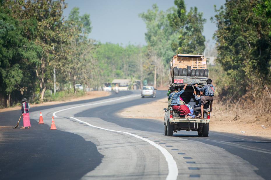  Kręta droga drodze Nikon D7100 AF-S Nikkor 70-200mm f/2.8G 0 Myanmar Droga samochód pojazd lądowy asfalt pojazd transport pas ruchu infrastruktura rodzaj transportu drzewo