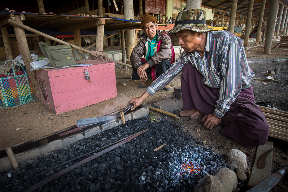  targu Jezioro Inle Nikon D7100 Sigma 10-20mm f/3.5 HSM 0 Myanmar robotnik rekreacja