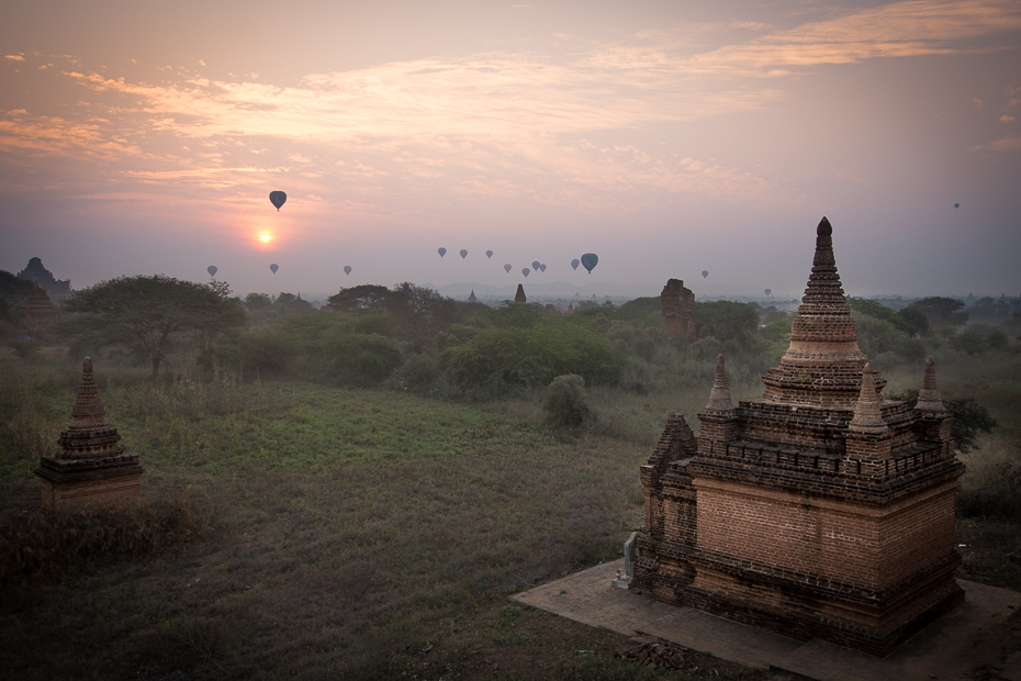  Bagan Miejsca Nikon D7200 Sigma 10-20mm f/3.5 HSM 0 Myanmar historyczna Strona niebo Strona archeologiczna świt wschód słońca ranek Świątynia hinduska świątynia atmosfera Historia starożytna