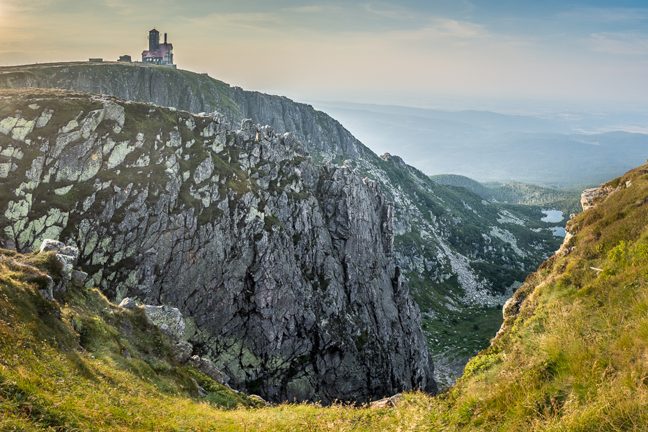  Śnieżne Kotły Karkonosze Nikon D7200 AF-S Zoom-Nikkor 17-55mm f/2.8G IF-ED średniogórze górzyste formy terenu Góra niebo pustynia grzbiet pasmo górskie spadł Klif wzgórze