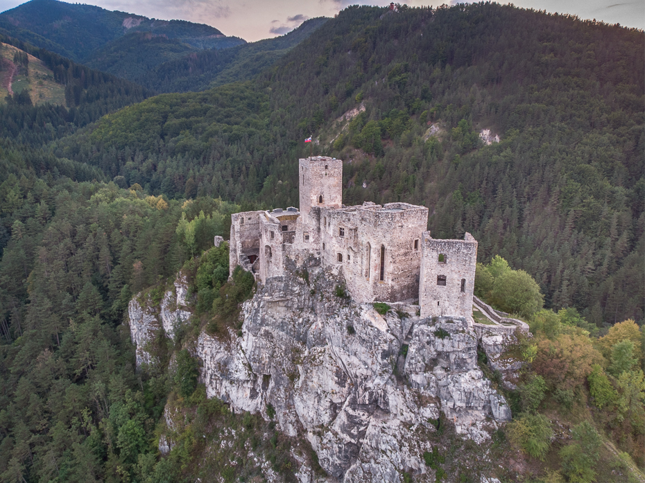  Zamek Strecno 0 Mala Fatra Mavic Air Góra górska osada budynek niebo wioska drzewo pasmo górskie zamek średniogórze atrakcja turystyczna