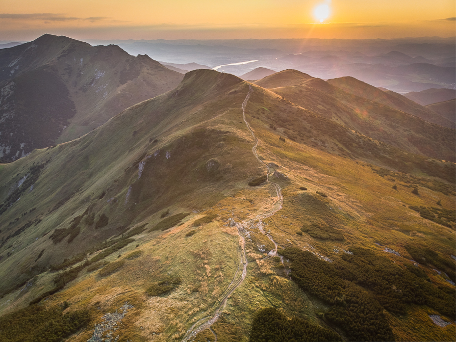  Mała Fatra 0 Mala Mavic Air średniogórze grzbiet górzyste formy terenu Góra niebo pustynia spadł Fotografia lotnicza wzgórze pasmo górskie