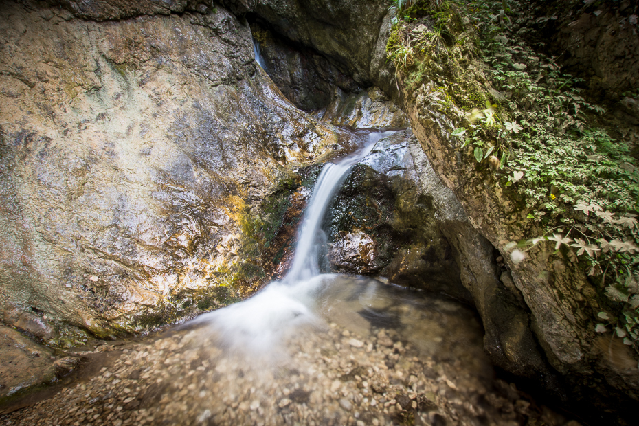  Janosikove Diery 0 Mala Fatra Nikon D7200 Sigma 10-20mm f/3.5 HSM woda wodospad Natura zbiornik wodny strumień skała rzeka funkcja wody liść drzewo