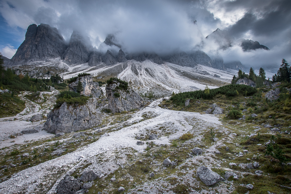  Puez Odle National Park 0 Dolomity Nikon D7200 Sigma 10-20mm f/3.5 HSM górzyste formy terenu Góra niebo pustynia Chmura pasmo górskie średniogórze grzbiet górskie przejście drzewo