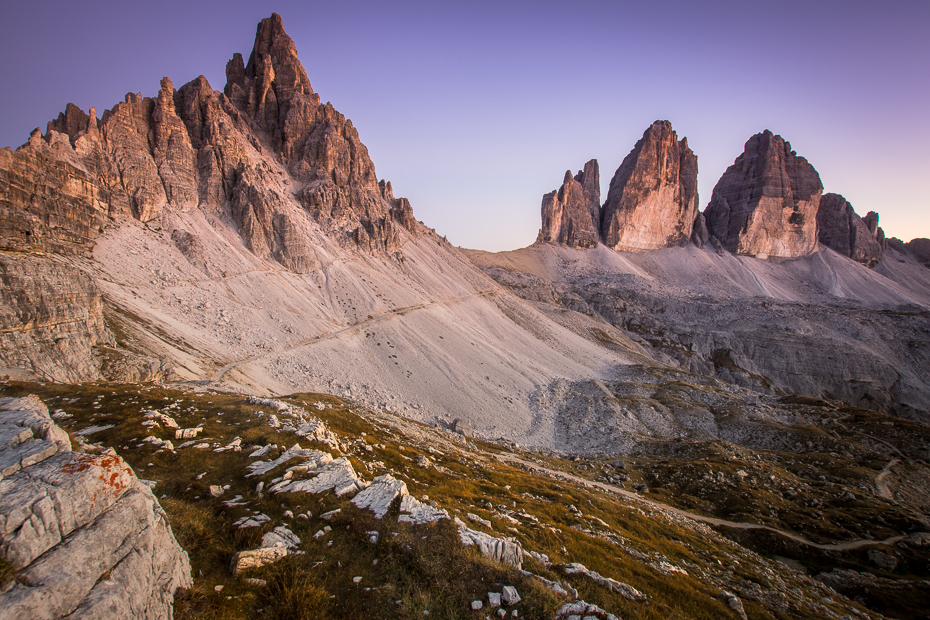  Tre Cime Lavaredo 0 Dolomity Nikon D7200 Sigma 10-20mm f/3.5 HSM Badlands górzyste formy terenu Góra pustynia niebo pasmo górskie grzbiet skała grań Park Narodowy