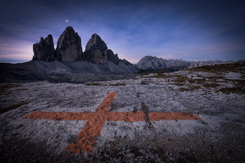  Tre Cime Lavaredo 0 Dolomity Nikon D7200 Sigma 10-20mm f/3.5 HSM górzyste formy terenu pustynia niebo Góra pasmo górskie Badlands ranek zjawisko geologiczne śnieg atmosfera