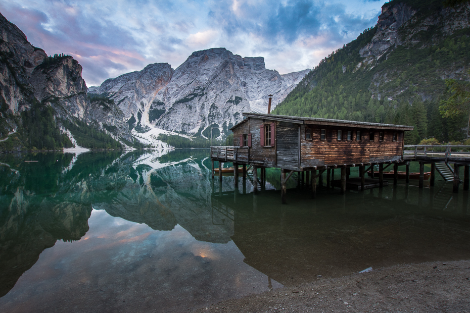  Lago Braies 0 Dolomity Nikon D7200 Sigma 10-20mm f/3.5 HSM odbicie Natura Góra górzyste formy terenu woda pustynia pasmo górskie niebo jezioro Alpy