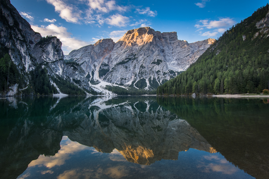  Lago Braies 0 Dolomity Nikon D7200 Sigma 10-20mm f/3.5 HSM odbicie Natura Góra pustynia woda Tarn jezioro górzyste formy terenu niebo zamontuj scenerię