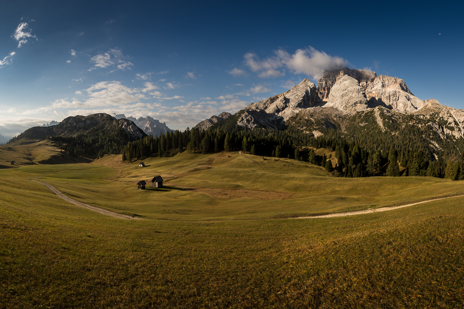  Prato Piazza 0 Dolomity Nikon D7200 Sigma 10-20mm f/3.5 HSM niebo łąka górzyste formy terenu Natura pasmo górskie Góra Chmura średniogórze pustynia pole