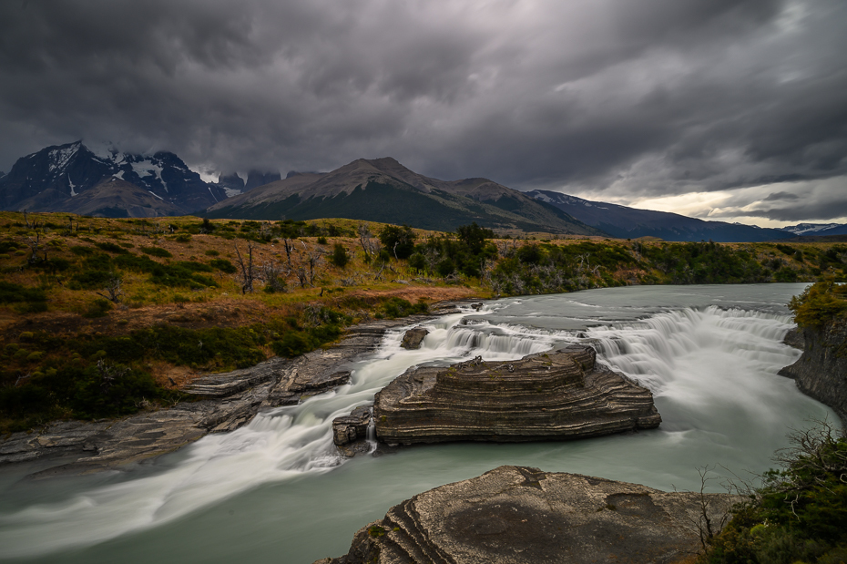  Cascada Rio Paine Chile Nikon Nikkor 24-70mm f/4 0 Patagonia zbiornik wodny Natura Naturalny krajobraz średniogórze niebo Góra rzeka górzyste formy terenu woda pustynia