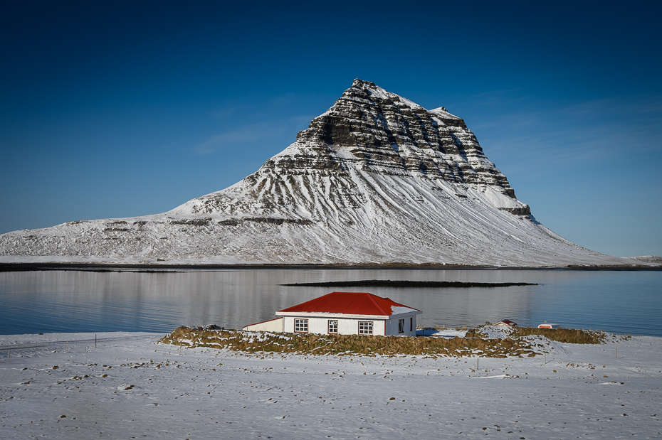  Kirkjufell 0 Islandia Nikon Nikkor 24-70mm f/4 niebo Góra Naturalny krajobraz zimowy pasmo górskie śnieg krajobraz morze Chmura arktyczny