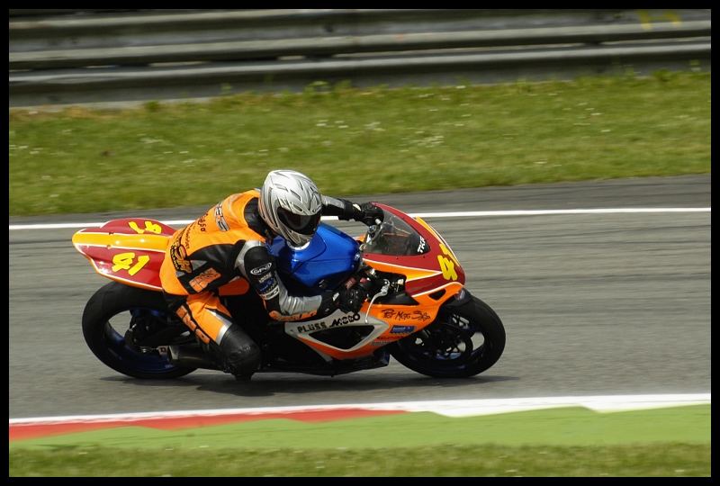  #41 Monza Superbike monza superbike corona extra shark Nikon D70 Sigma APO 70-300mm f/4-5.6 Macro Sport wyścigi motocykl tor wyścigowy samochód kask Grand Prix wyścigi motocyklowe wyścigi drogowe pojazd wyścig motocyklowy Wyścigi superbike