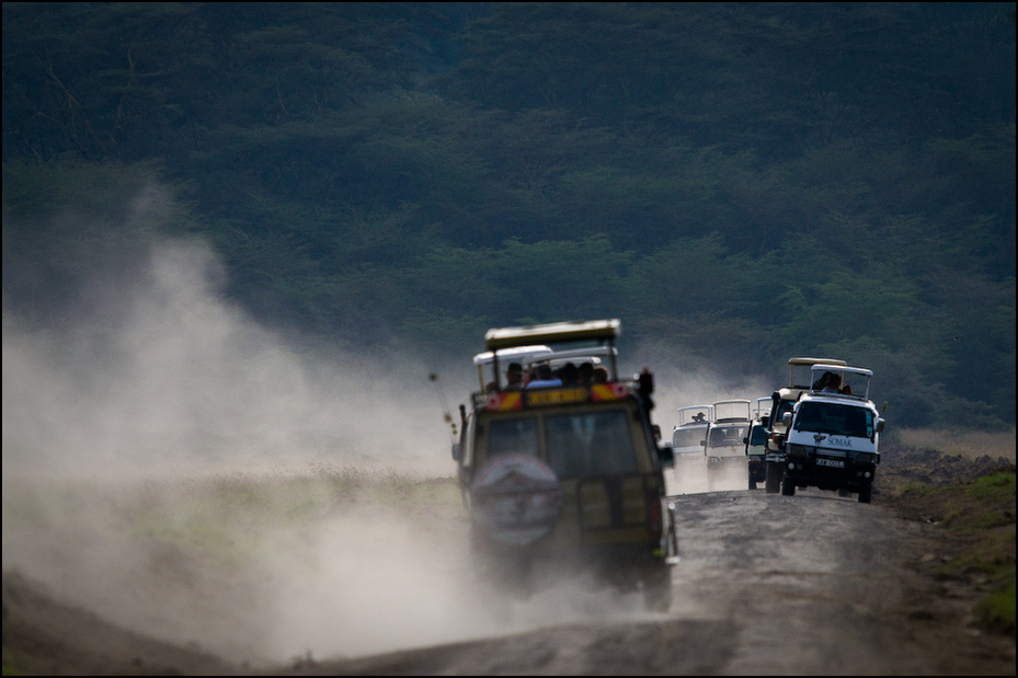  Ruch safari Klimaty Nikon D300 Sigma APO 500mm f/4.5 DG/HSM Kenia 0 Droga samochód transport rodzaj transportu pojazd silnikowy poza trasami pojazd kurz Chmura niebo