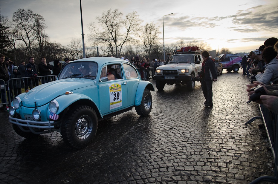  Team 20: Baja Bug Start rajdu Nikon D7000 AF-S Zoom-Nikkor 17-55mm f/2.8G IF-ED Budapeszt Bamako 0 samochód pojazd silnikowy pojazd rodzaj transportu projektowanie motoryzacyjne migawka Chrząszcz volkswagen klasyczny ulica Droga