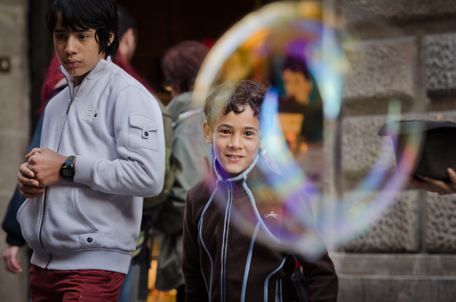  Portret bańce Barcelona Nikon D7000 AF-S Nikkor 70-200mm f/2.8G Hiszpania 0 migawka dziewczyna zdarzenie świątynia zabawa rekreacja kostium uśmiech