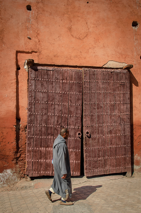  Medyna Marrakesz Nikon D7000 AF-S Zoom-Nikkor 17-55mm f/2.8G IF-ED Maroko 0 Ściana cegła drzwi murarstwo okno drewno historia fasada Historia starożytna niebo