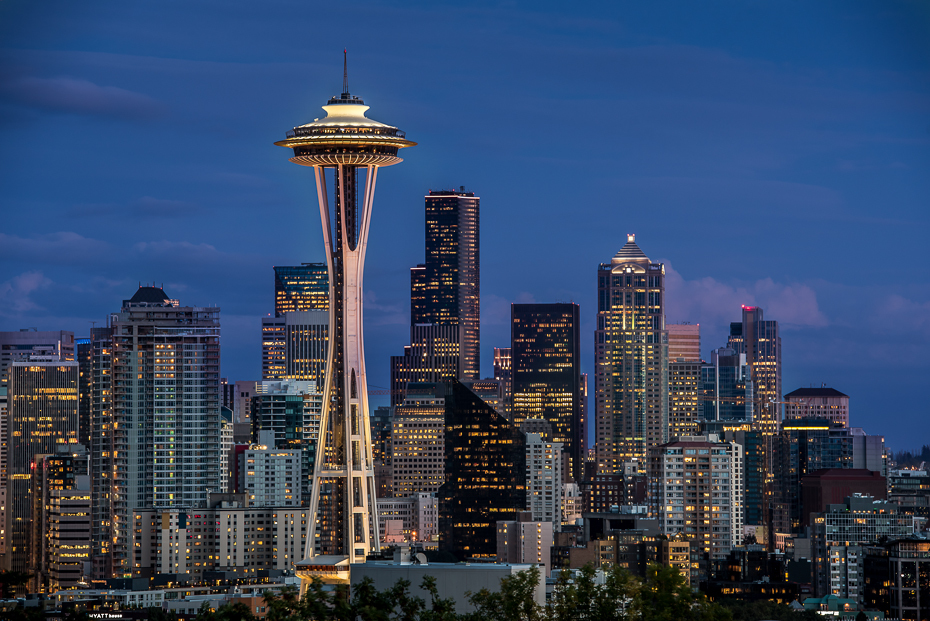  Space needle 0 Seattle nikon d750 Nikon AF-S Nikkor 70-200mm f/2.8G obszar Metropolitalny Miasto cityscape sylwetka na tle nieba obszar miejski drapacz chmur metropolia punkt orientacyjny niebo wieżowiec