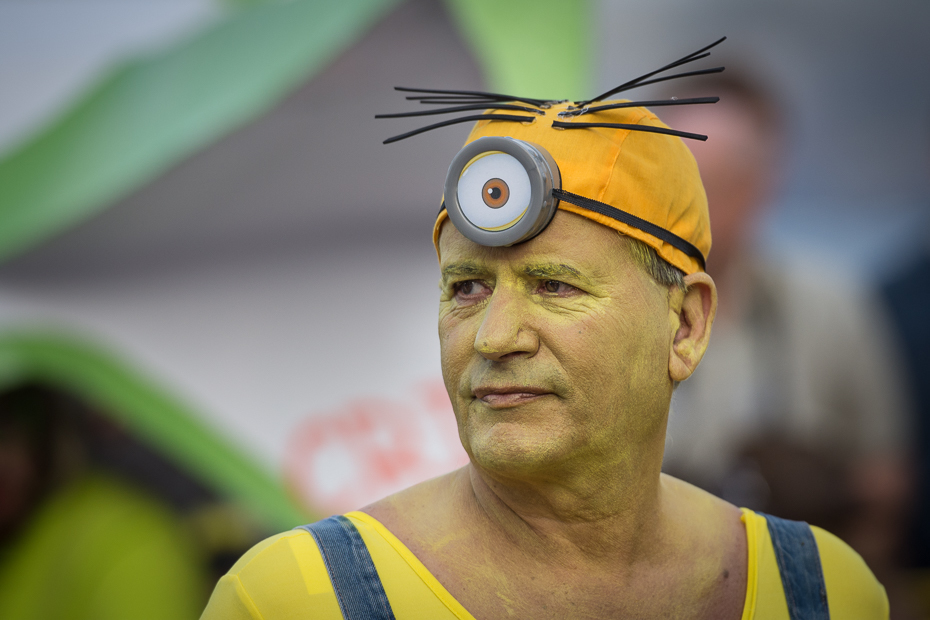  Minion Karnawał Nikon D7200 AF-S Nikkor 70-200mm f/2.8G Teneryfa 0 żółty nakrycie głowy Sprzęt ochrony osobistej produkt wydarzenie konkursowe zabawa