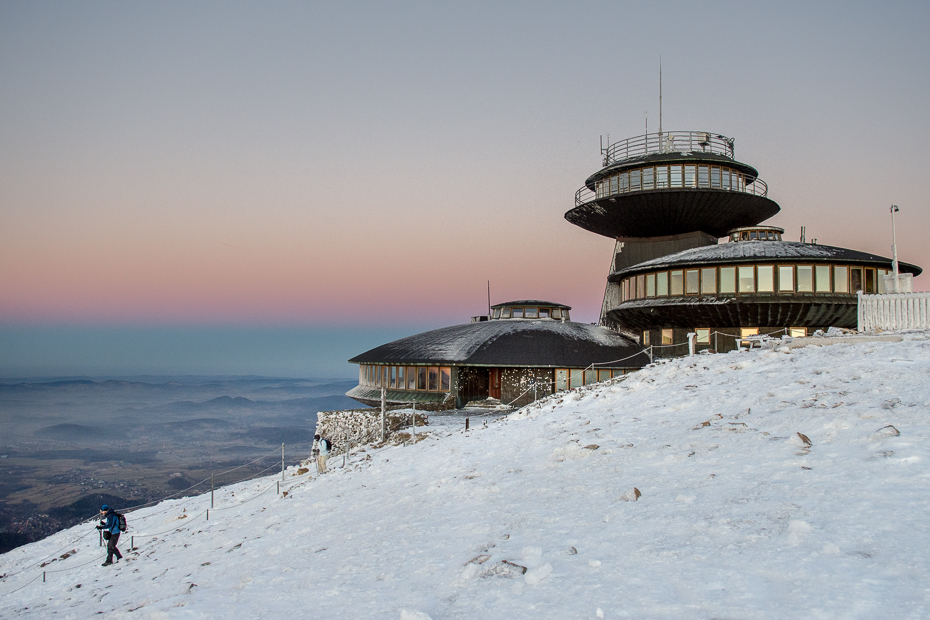  Śnieżka Nikon D7200 AF-S Zoom-Nikkor 17-55mm f/2.8G IF-ED niebo śnieg zimowy morze zamrażanie horyzont Góra ranek Chmura arktyczny