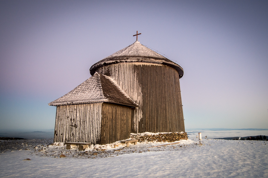  Śnieżka Nikon D7200 AF-S Zoom-Nikkor 17-55mm f/2.8G IF-ED niebo śnieg zimowy zamrażanie morze budynek lód drewno Chmura