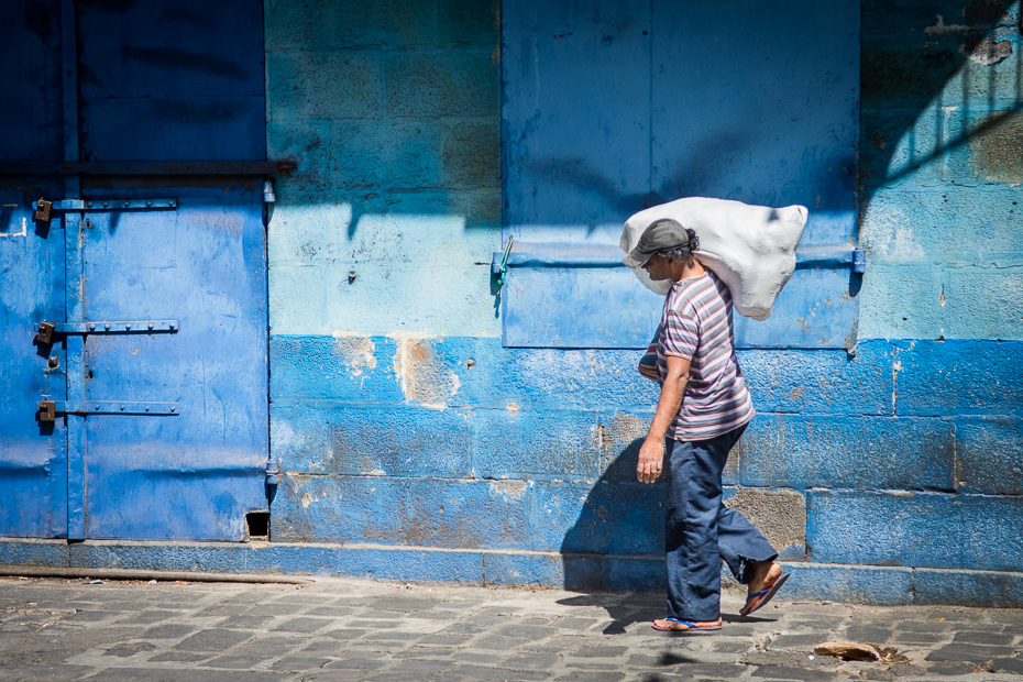  Port Louis Inne Nikon D7200 AF-S Zoom-Nikkor 17-55mm f/2.8G IF-ED Mauritius 0 niebieski fotografia Ściana migawka męski posiedzenie człowiek woda dziewczyna