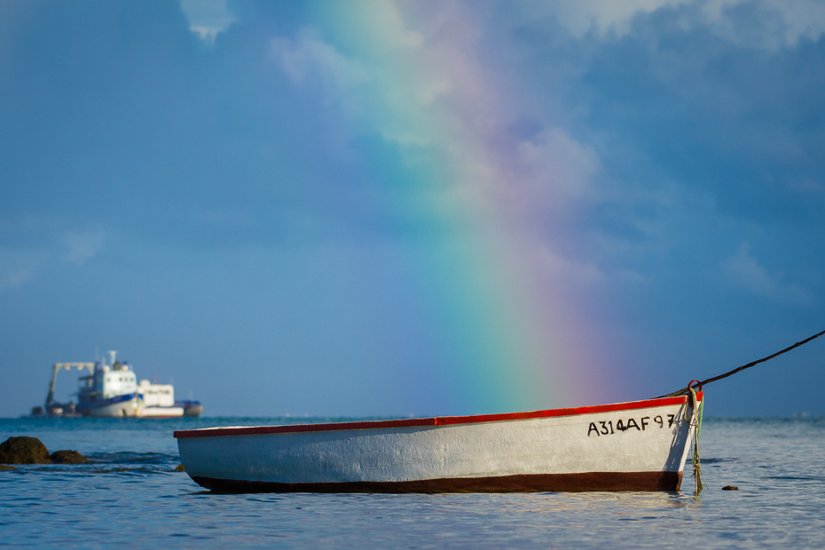  Tęcza Inne Nikon D7200 NIKKOR 200-500mm f/5.6E AF-S Mauritius 0 niebo Chmura transport wodny morze woda łódź ocean fala horyzont zjawisko meteorologiczne