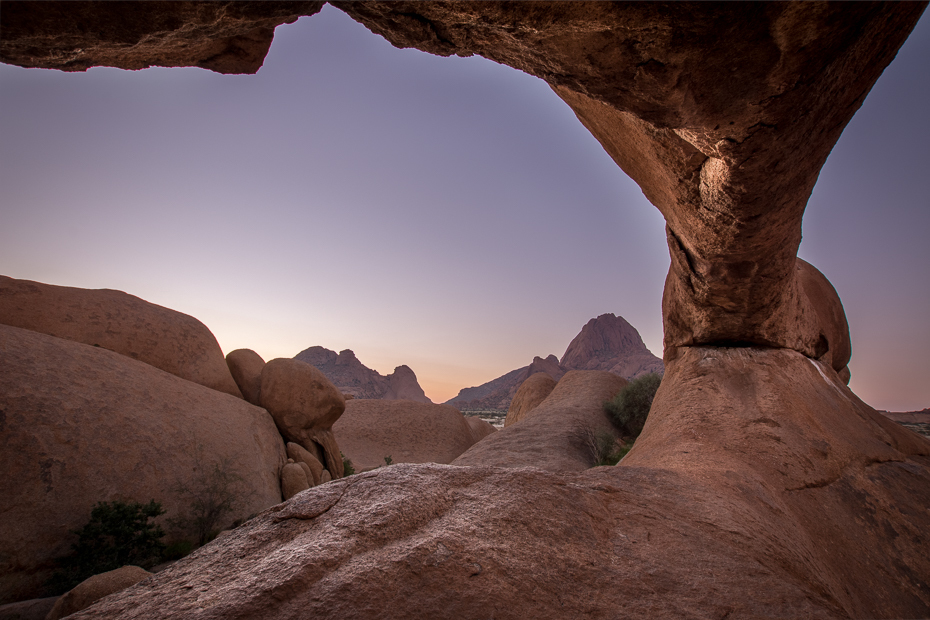  Spitzkoppe Krajobraz Nikon D7100 Sigma 10-20mm f/3.5 HSM Namibia 0 skała niebo Badlands tworzenie łuk geologia kanion krajobraz wyschnięte koryto rzeki Góra