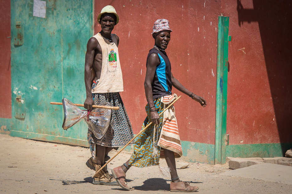  Mężczyźni Street Nikon D7100 AF-S Nikkor 70-200mm f/2.8G Namibia 0 człowiek dziewczyna świątynia rekreacja wakacje plemię zabawa