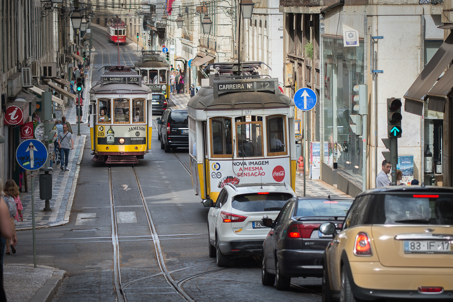  Lisboa Lizbona Nikon D7200 Nikkor AF-S 70-200 f/4.0G Portugalia 0 transport samochód obszar Metropolitalny pojazd obszar miejski pojazd silnikowy rodzaj transportu Miasto tramwajowy ulica