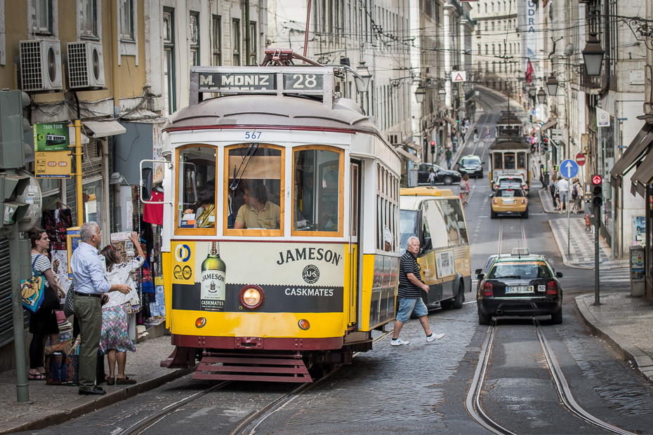  Tramwaj Lizbona Nikon D7200 Nikkor AF-S 70-200 f/4.0G Portugalia 0 tramwajowy transport obszar Metropolitalny pojazd rodzaj transportu obszar miejski kolejka linowa metropolia tor Elektryczność