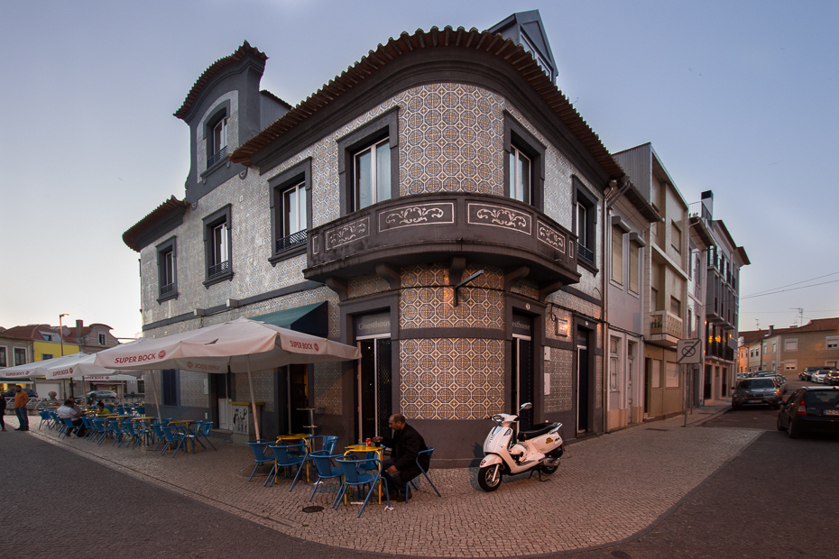  Bar Aveiro Nikon D7200 Sigma 10-20mm f/3.5 HSM Portugalia 0 miasto budynek dom sąsiedztwo architektura niebo dzielnica fasada Miasto Dom