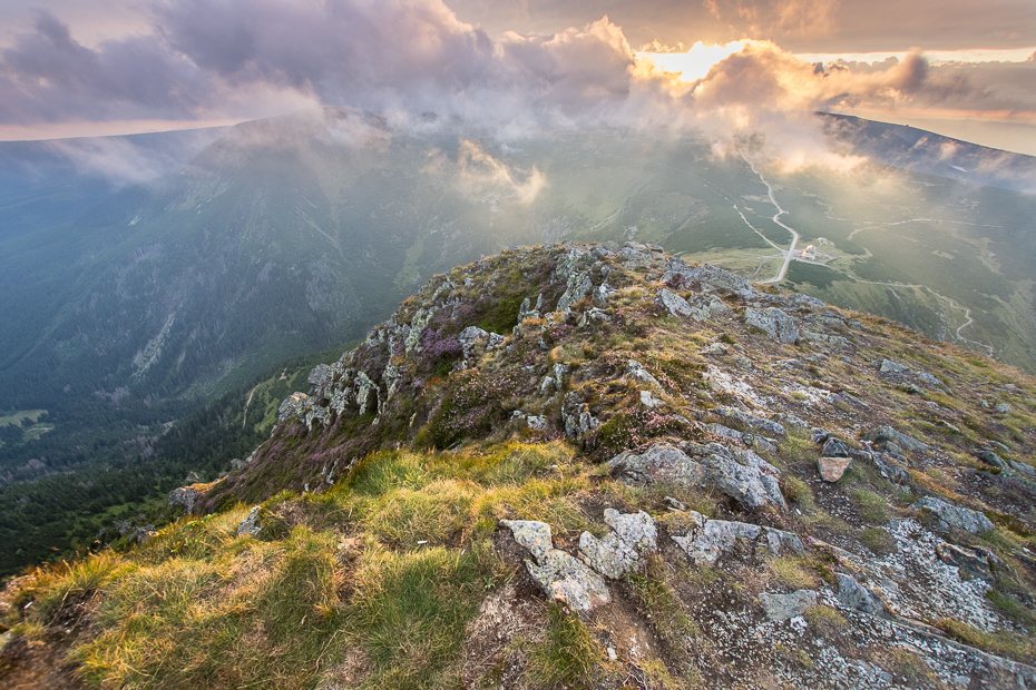  Karkonosze Śnieżka Nikon D7200 Sigma 10-20mm f/3.5 HSM górzyste formy terenu niebo Góra grzbiet Chmura pasmo górskie pustynia średniogórze zamontuj scenerię spadł